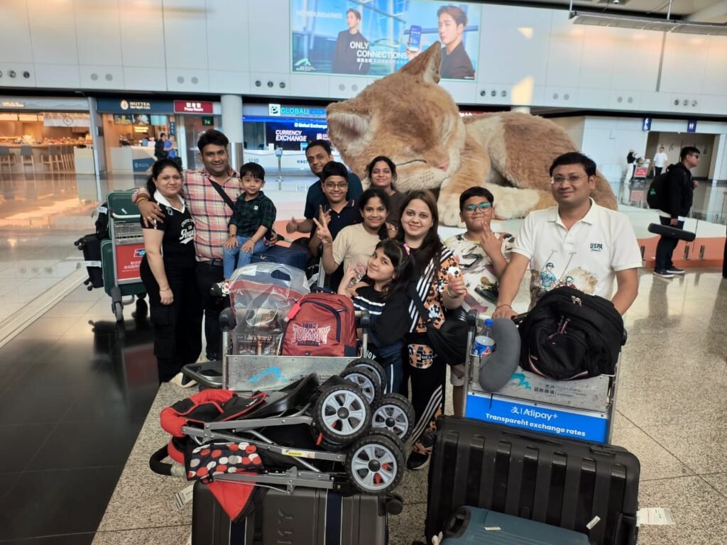 Plan Your Dream Family Holiday with Hong Kong Yatra!