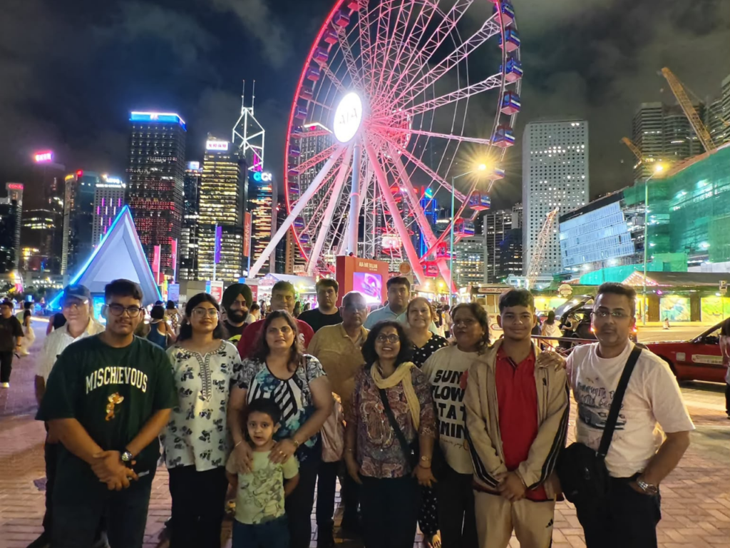 Enjoying Guests Hong Kong Tours
