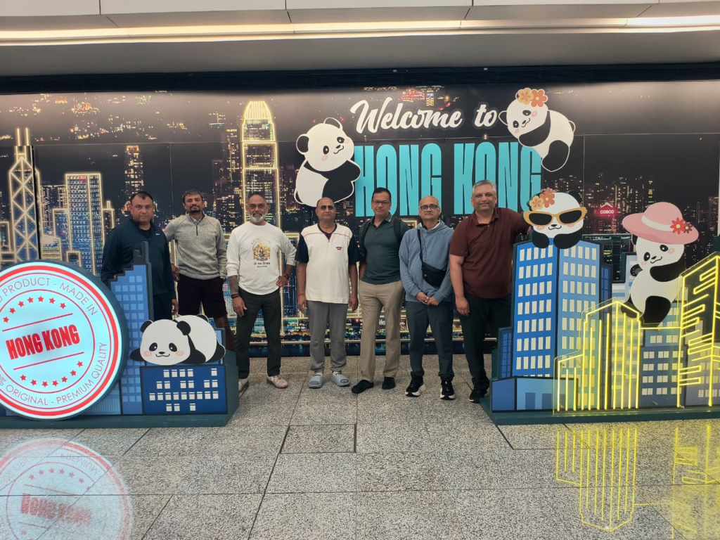 Our wonderful guests are enjoying their Hong Kong tour!